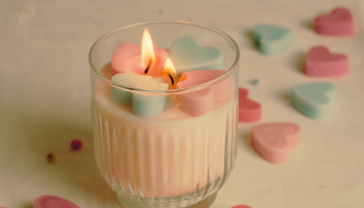 Read more about the article Cum sa ingrijesti si sa prelungesti durata de ardere a lumanarilor tale